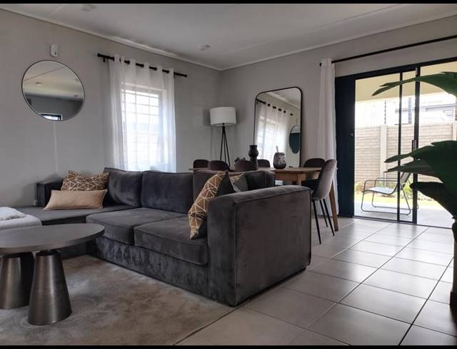 4 BEDROOM DUPLEX FOR SALE IN ALBERTSDAL